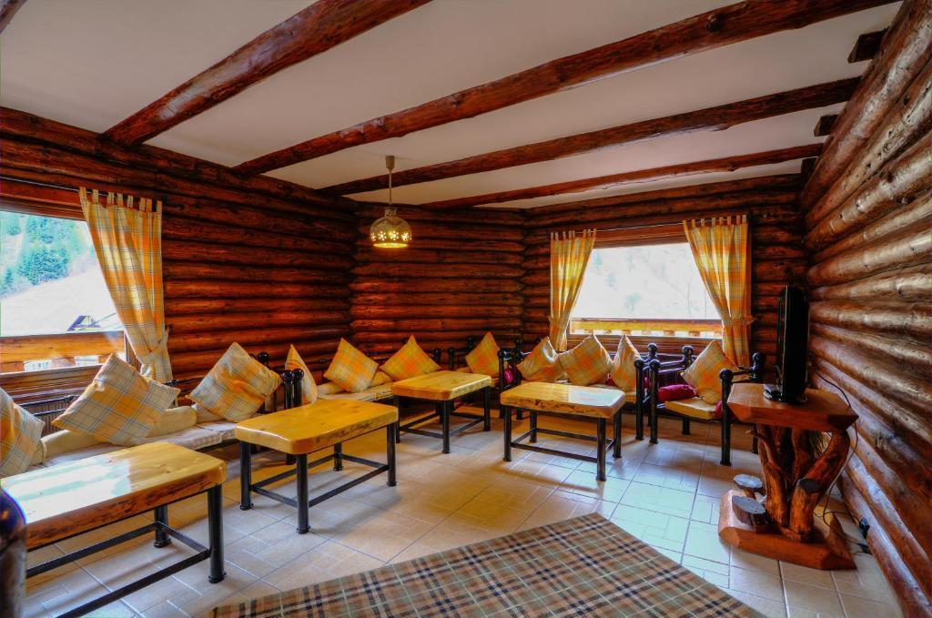 Resort Cheile Gradistei Moieciu Moeciu De Sus Habitación foto